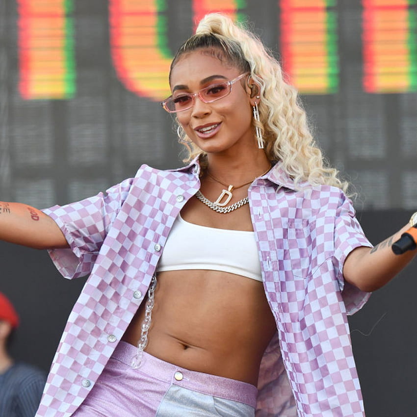 Danileigh talks hits like Lil Bebe and Easy, having Prince as HD phone wallpaper