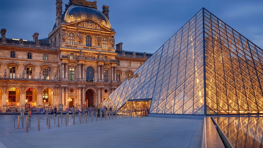 Лувър Париж Франция пирамида, класическа архитектура HD тапет