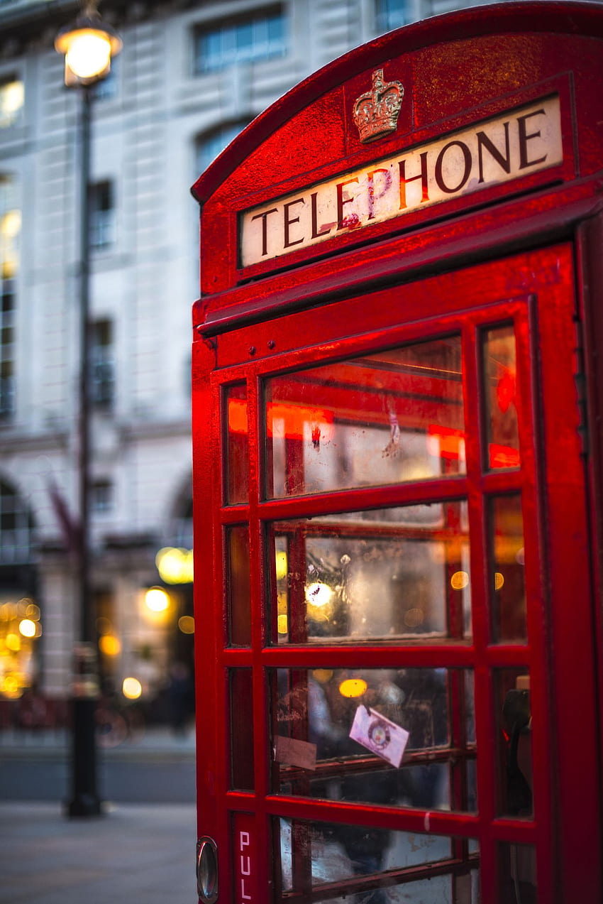 Czerwona budka telefoniczna, Londyn, Anglia. Budka telefoniczna, Londyn , Londyńska budka telefoniczna, London Aesthetic Tapeta na telefon HD