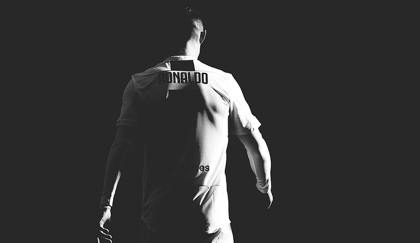 Two years of Ronaldo in Black & White, CR7 Black and White HD wallpaper