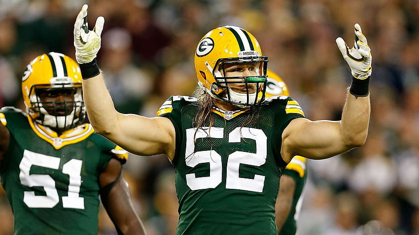 Clay Matthews of Green Bay Packers suffers broken nose after being