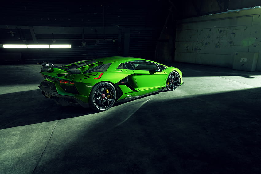 มุมมองด้านข้าง Lamborghini Aventador SVJ สีเขียว วอลล์เปเปอร์ HD