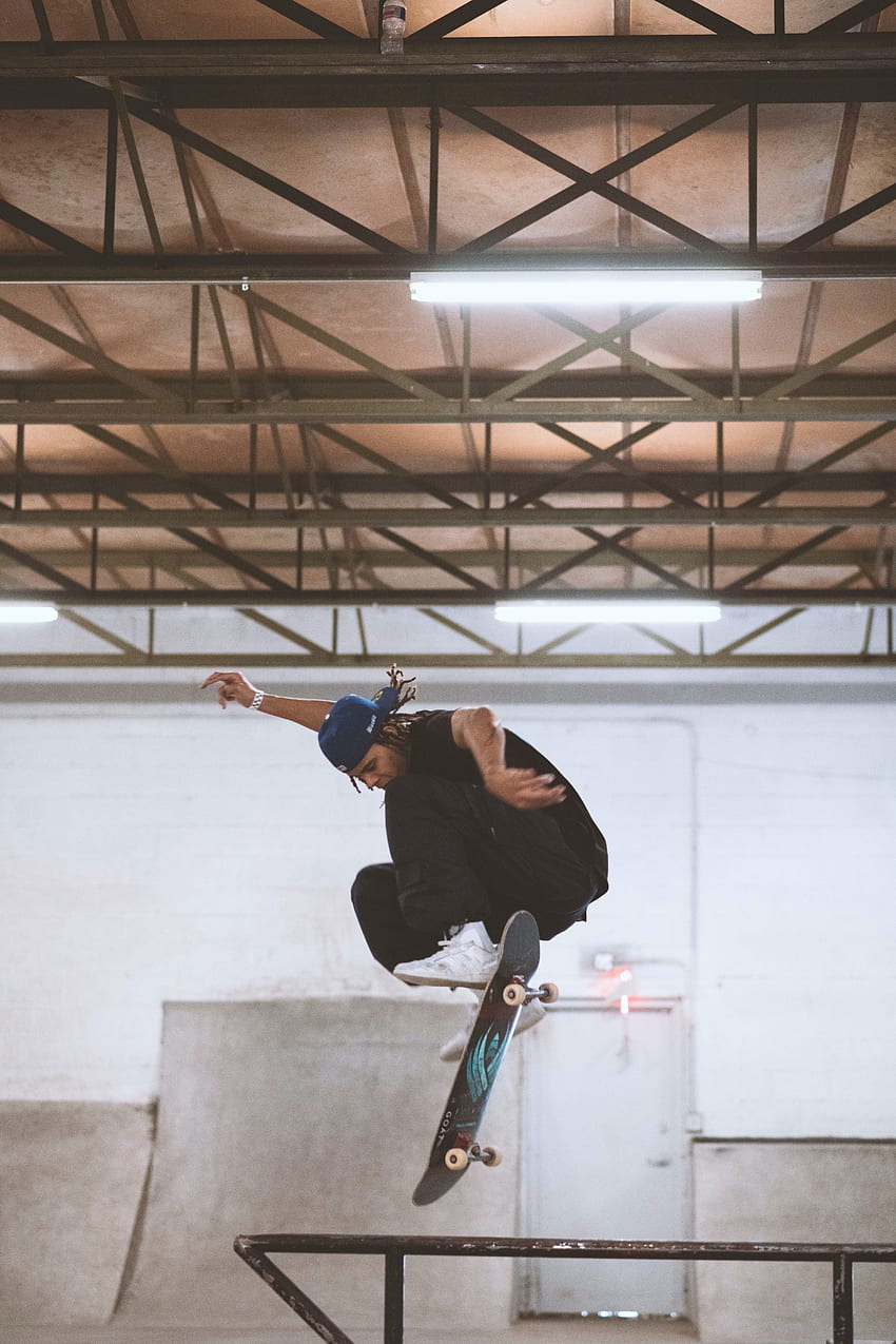 กีฬา Bounce กระโดด Extreme Trick สเก็ตบอร์ด Skateboarder วอลล์เปเปอร์โทรศัพท์ HD