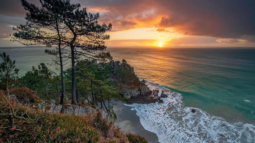 Pointe de Saint-Hernot, Brittany, France, sun, sunset, sea, landscape, trees, clouds, sky HD wallpaper