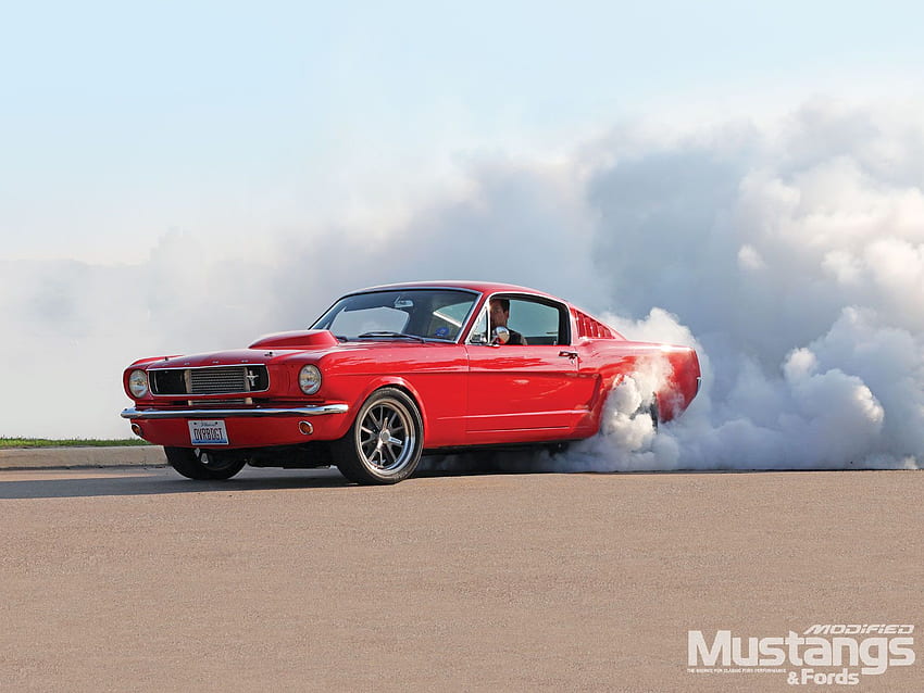  Mdmp O Ford Mustang Fastback quemado
