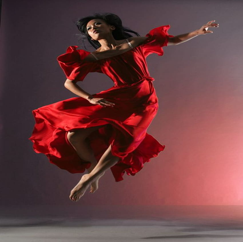 DANCE IN RED, muzyka, taniec, radość, skok, sukienka, kobieta Tapeta HD