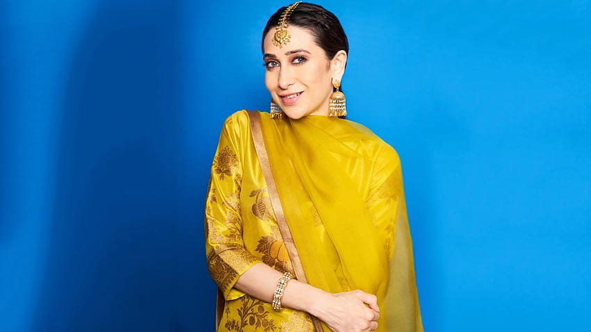 Karisma Kapoor избра жълта брокатна курта + комплект lehenga, Karishma Kapoor HD тапет