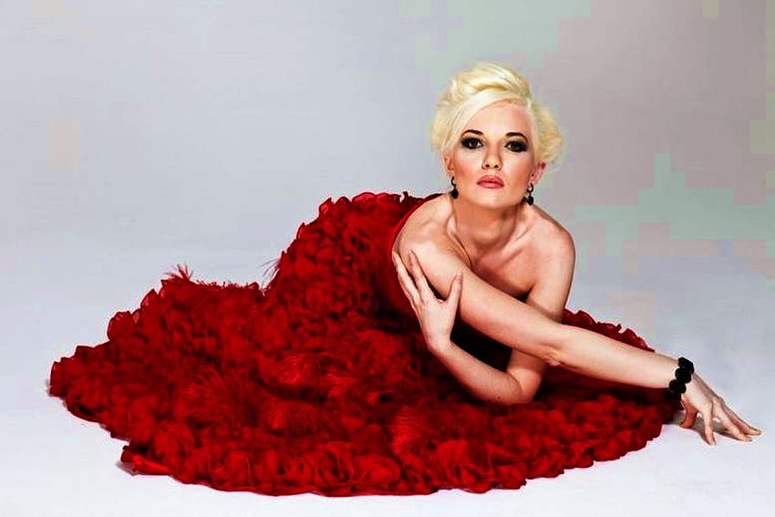 NICE RED DRESS, pose, blond, red, dress, woman, female HD wallpaper