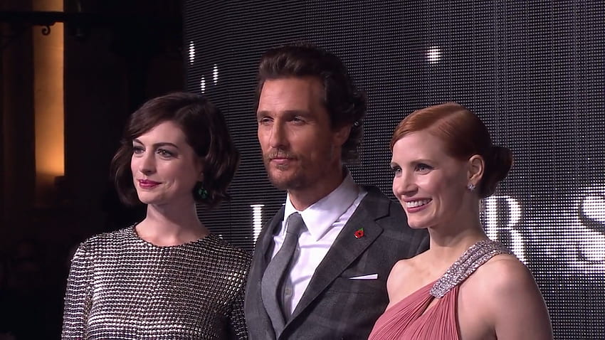 Anne Hathaway, Matthew McCounaughay & Jessica Chastain Interstellar premiere.png HD wallpaper