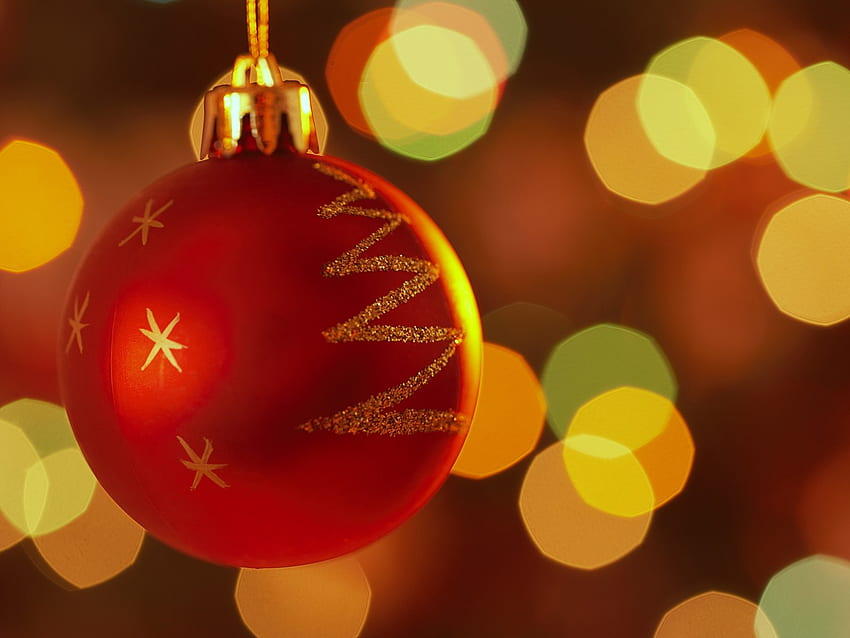 Коледна топка и светлини, празници, златисто, весела Коледа, магия, топки, злато, празник, красота, Коледа, Честита нова година, светлина, топка, светлини, Коледа, червено, прекрасно HD тапет