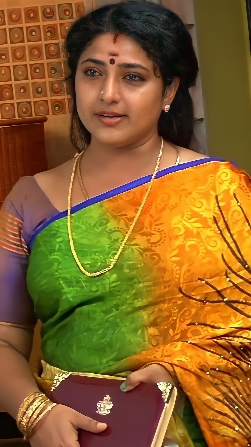 Praveena, attrice malayalam Sfondo del telefono HD