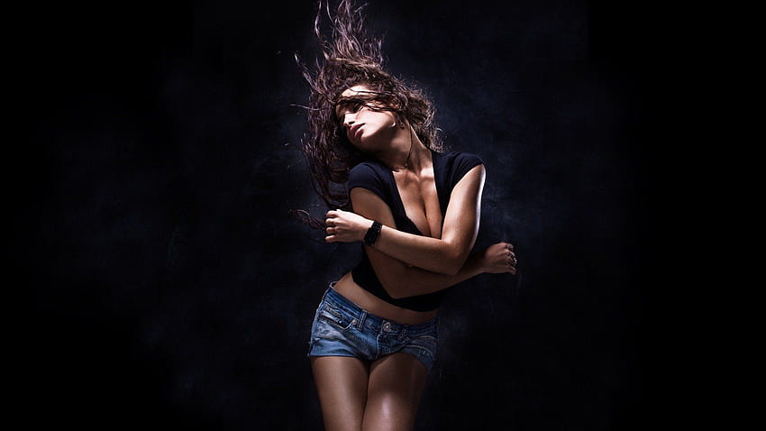 Figuras estilo hip hop tendência de dança decote curto feminino, mulher dançando papel de parede HD