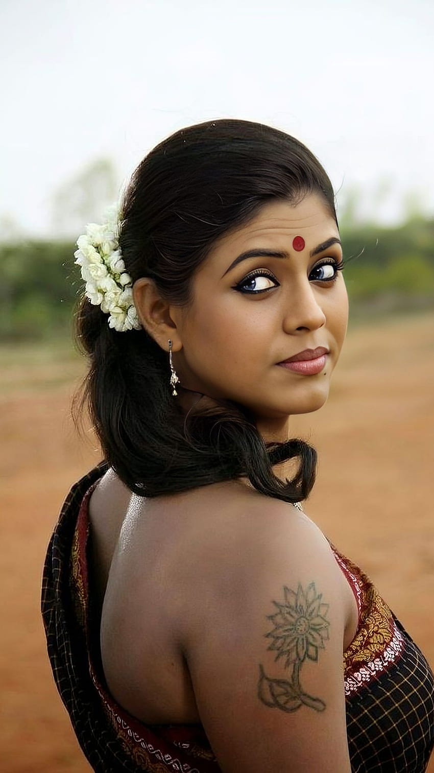 Ineya, attrice malayalam Sfondo del telefono HD