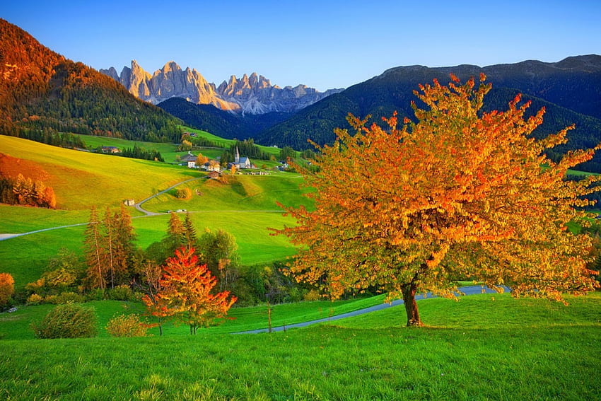 Есенен склон, цветен, хълмове, наклон, есен, спокоен, красив, къщи, планина, листа, дървета, гледка, есен, небе, село, зеленина HD тапет
