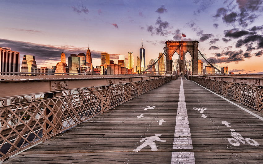 Pont de Brooklyn, Manhattan, New York City, soir, coucher de soleil, World Trade Center 1, gratte-ciel, horizon de New York, paysage urbain de New York, États-Unis Fond d'écran HD