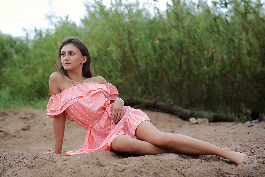 Brunette in a Pink Dress, outdoors, model, dress, brunette HD wallpaper