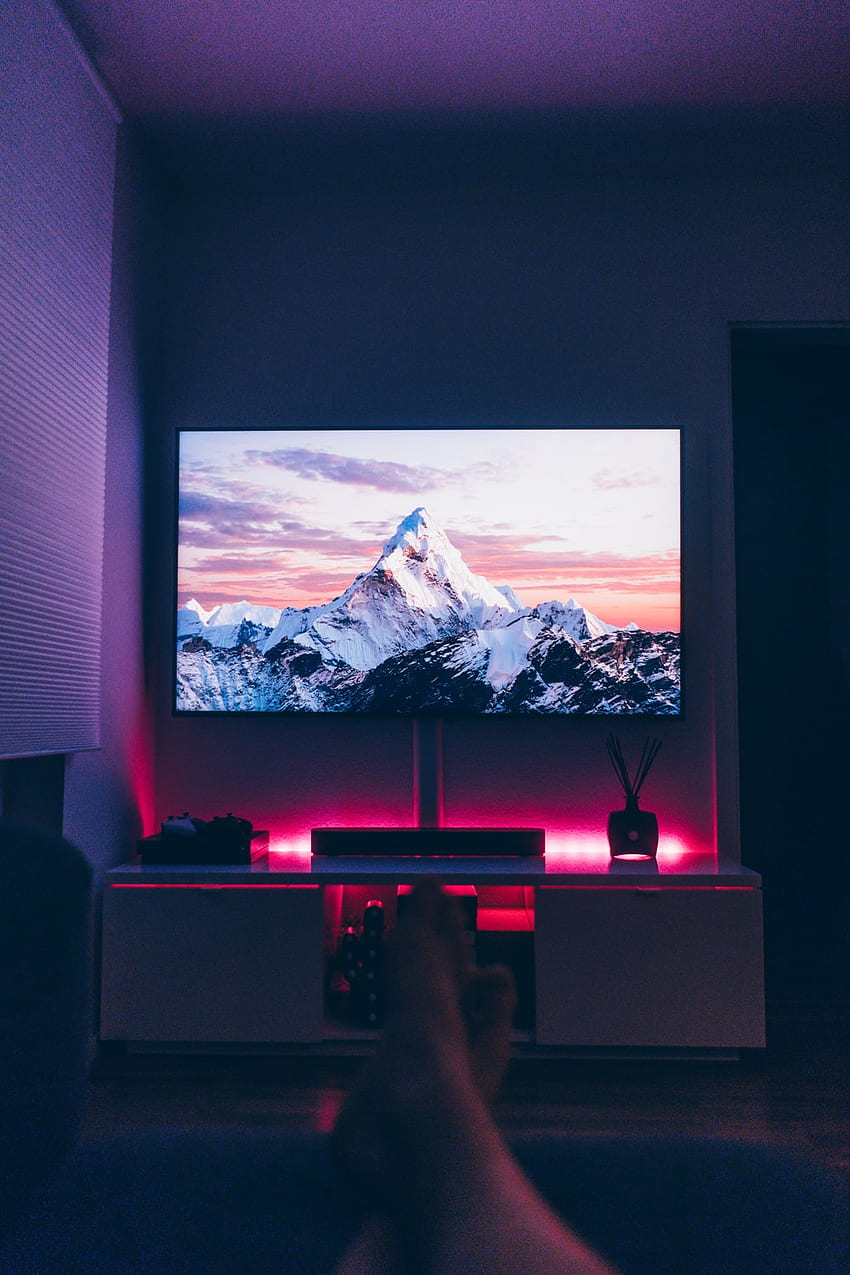 TV , Watching TV HD phone wallpaper | Pxfuel