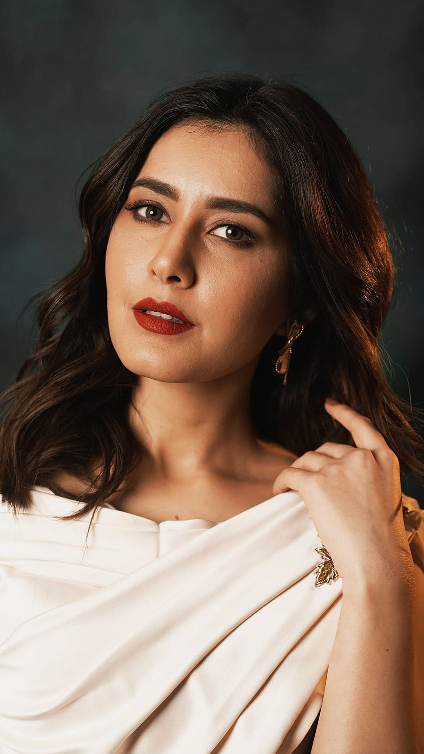 Rashi khanna、サリーの美しさ、テルグ語の女優、モデル、グラマラス HD電話の壁紙