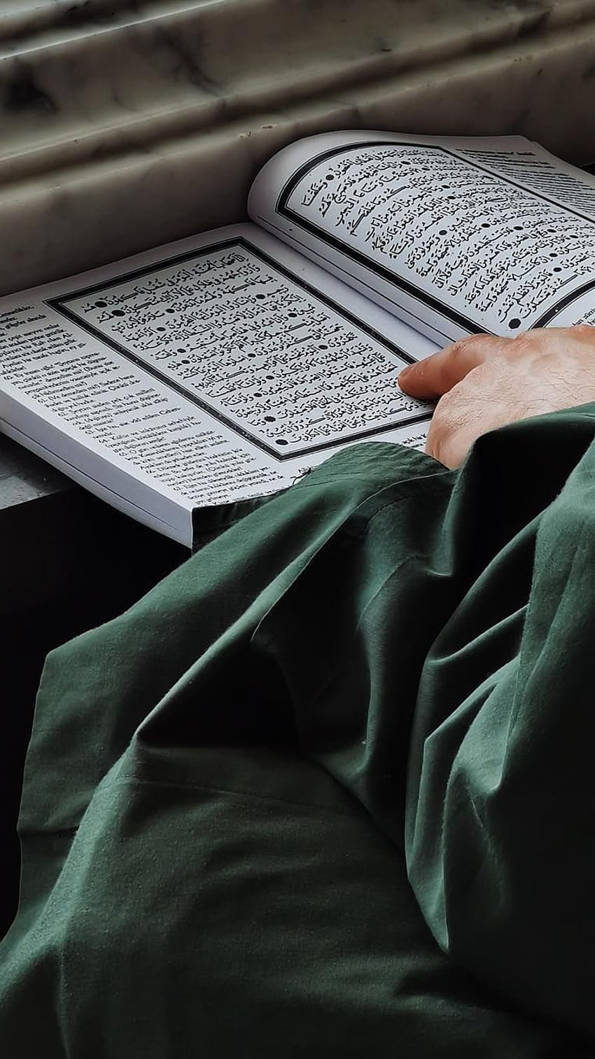 Islamic, Reading, Quran HD phone wallpaper
