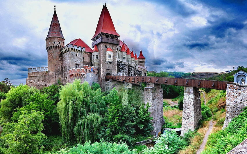 Hunedoara Castle in Romania , Romanian Castle HD wallpaper