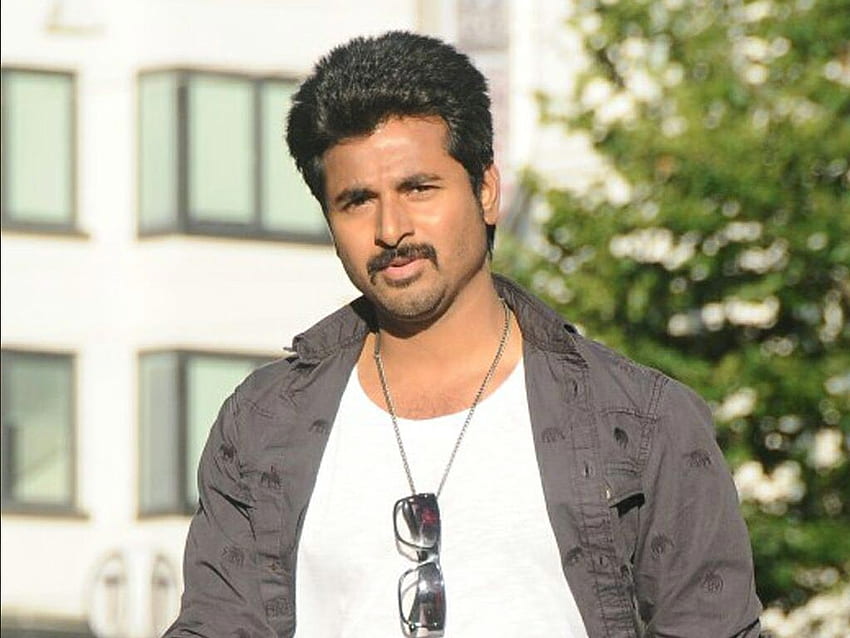 Sivakarthikeyan foregoes his salary for Ravikumar's sci-fi film Tamil  Movie, Music Reviews and News