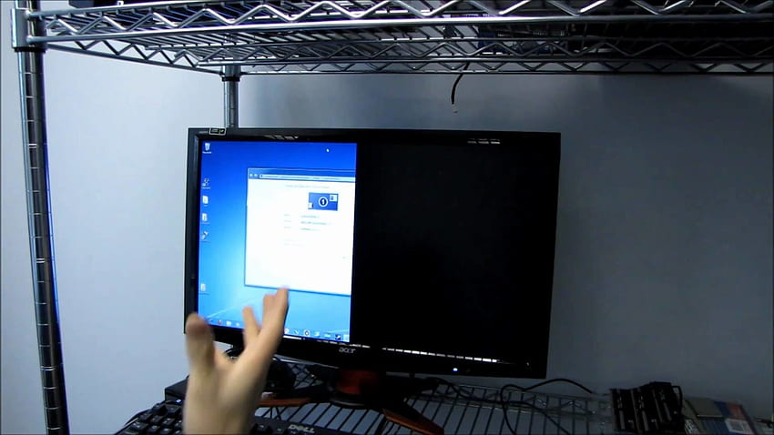 문제 해결 팁: 이상한 모니터 오류 하프 블랙 스크린 Linus Tech Tips - YouTube HD 월페이퍼
