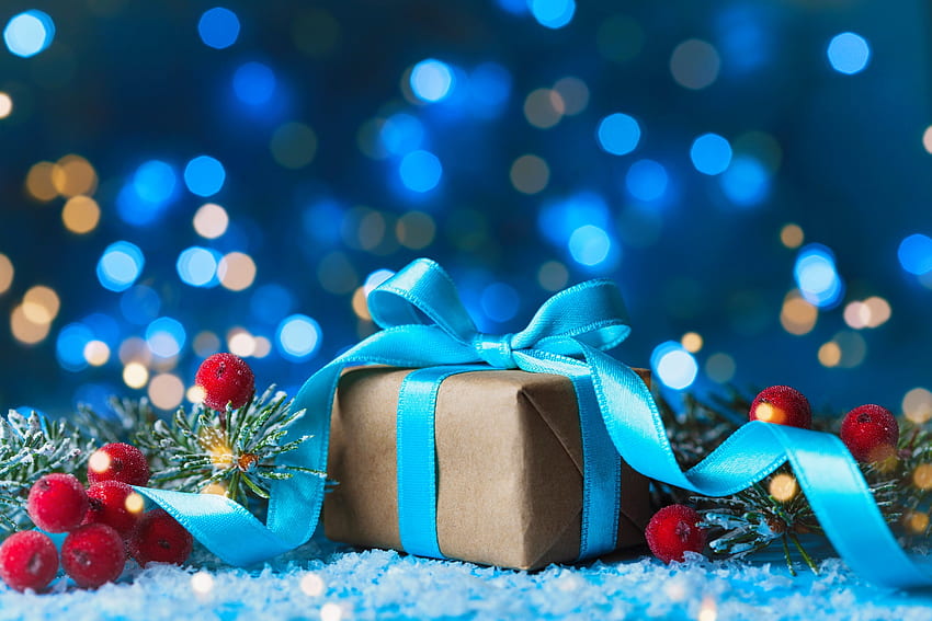 Christmas present, bokeh, winter, decoration, holiday, christmas, present, balls, robbon, beautiful HD wallpaper