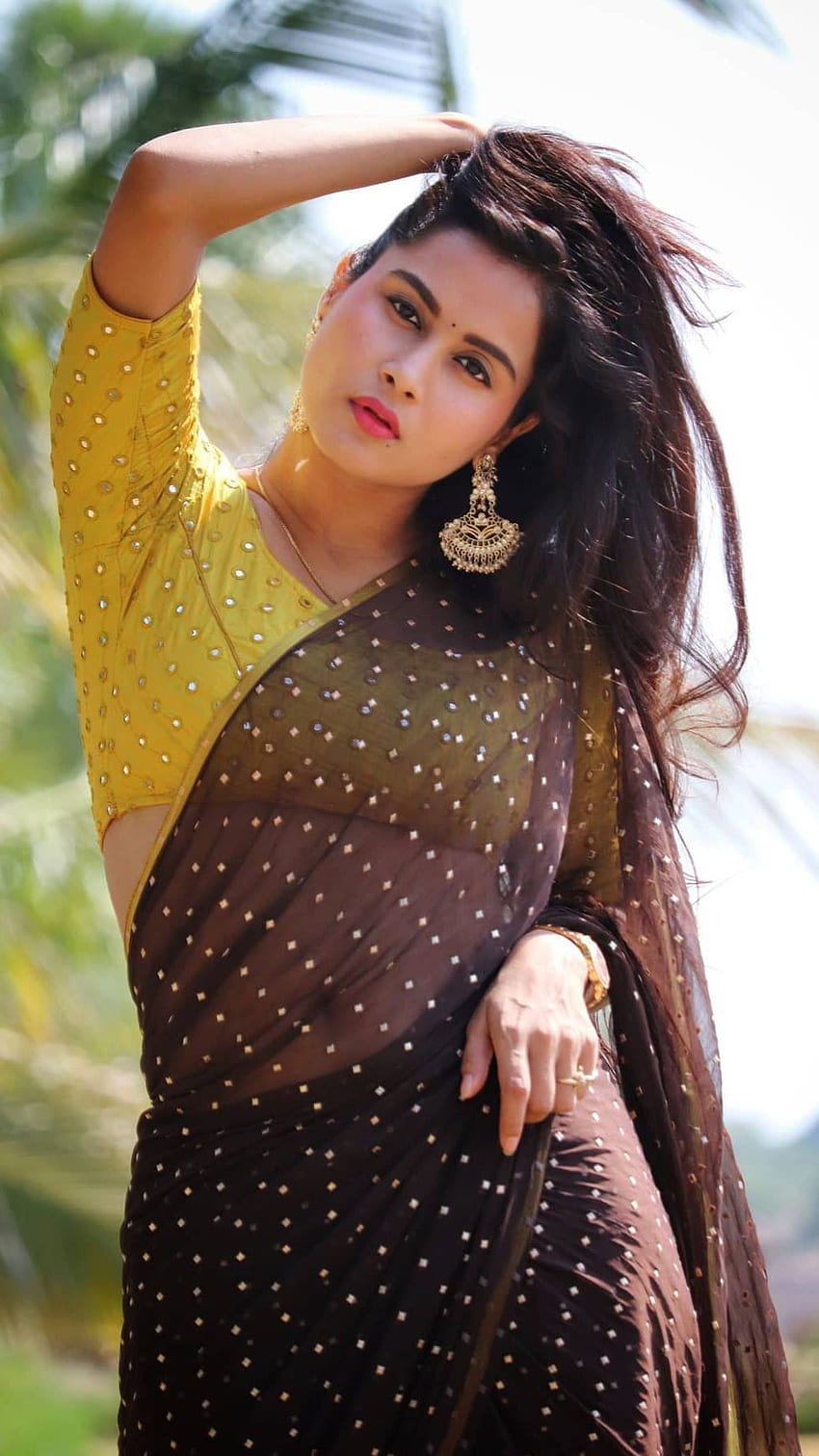 Kanchan bamne, telugu actress, saree lover HD phone wallpaper