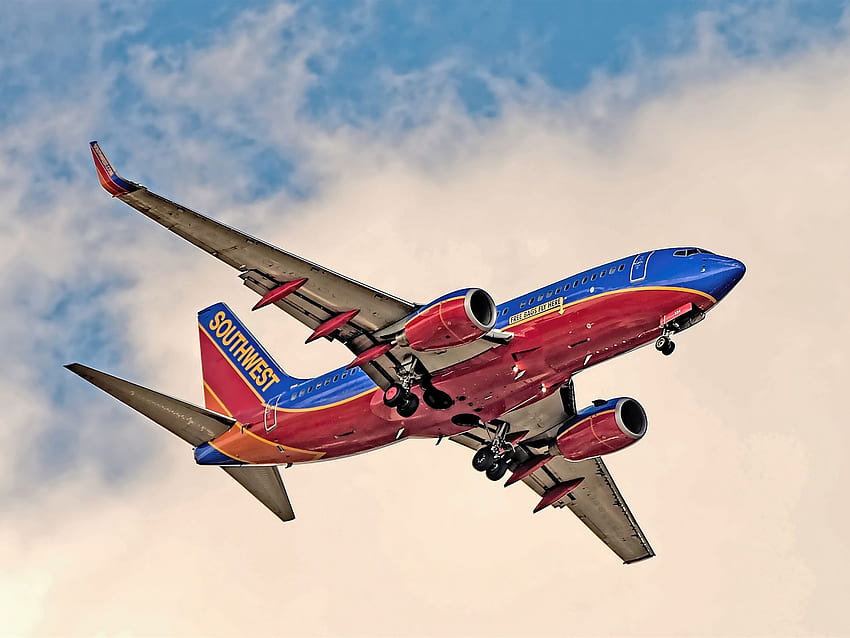 Boeing 737 Airplane Flight, Bottom View IPhone 8 7 6 6S HD wallpaper