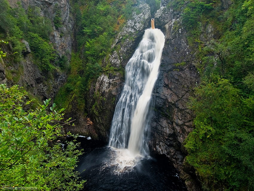 Falls of Foyers - Scotland, Scottish Waterfalls, Scottish Highlands, Scotland, Falls of Foyers HD wallpaper