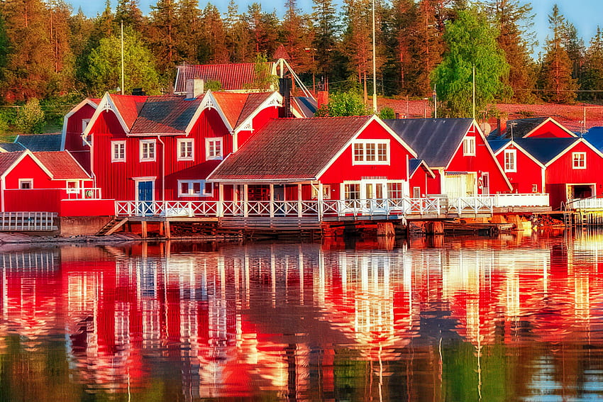 Отражения на червени къщи, Швеция, вода, къщи, село, езеро, море, спокойно, отражение, червено, риба, залез, провинция HD тапет