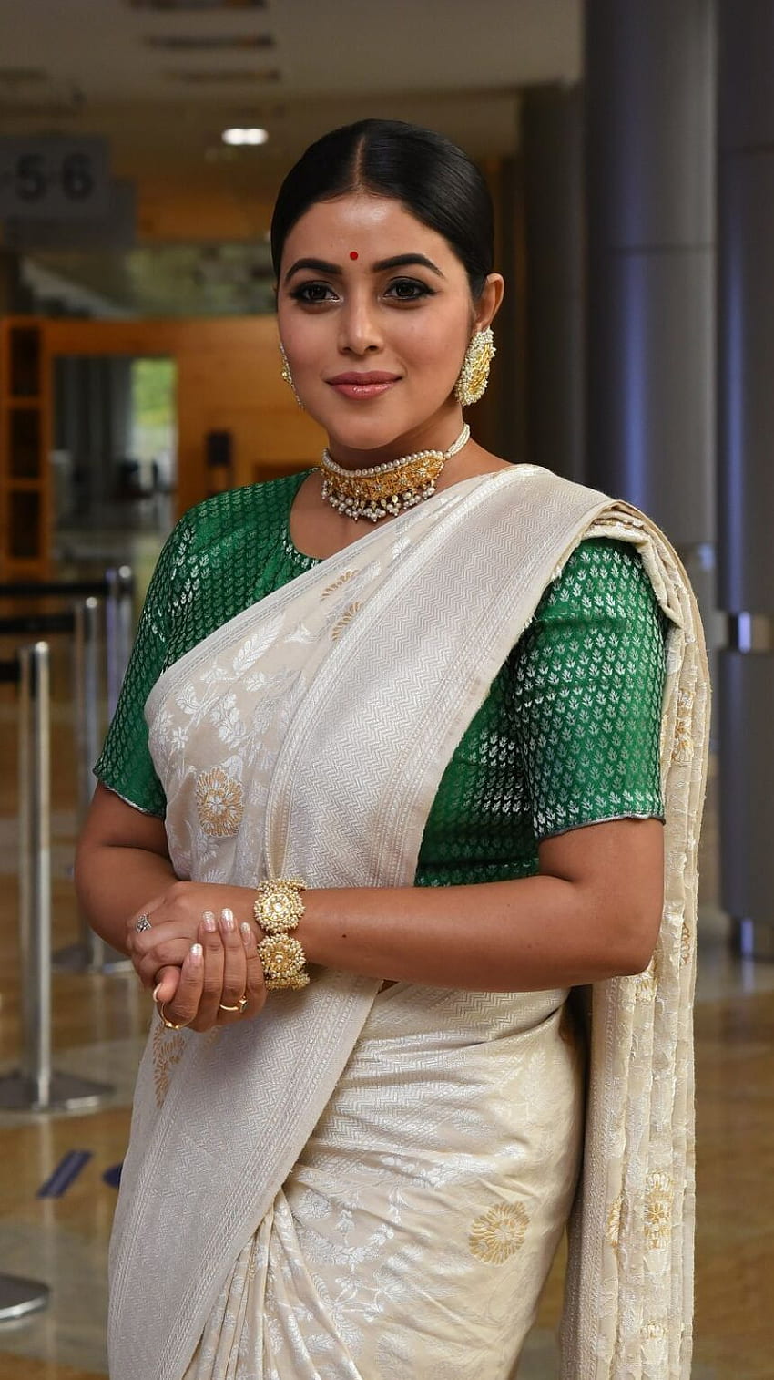 Poorna Kasim, Saree Beauty, mehrsprachige Schauspielerin HD-Handy-Hintergrundbild