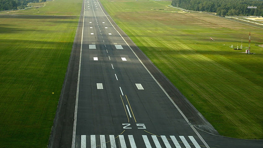 Airport Runway - Aircraft HD wallpaper