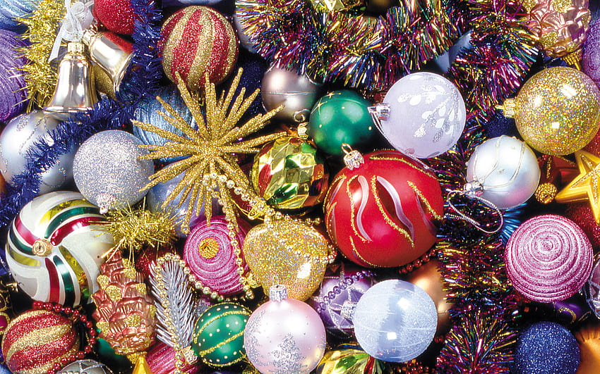 shiney balls, bulbs, glitter, balls, tree, shiney, holiday, presents, sparkle, christmas, decorations, santa HD wallpaper