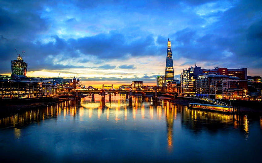London Skyline From The Milleneum Bridge [] dla Twojego telefonu komórkowego i tabletu. Poznaj panoramę Londynu. Panoramę Nowego Jorku, panoramę miasta, panoramę na ściany Tapeta HD