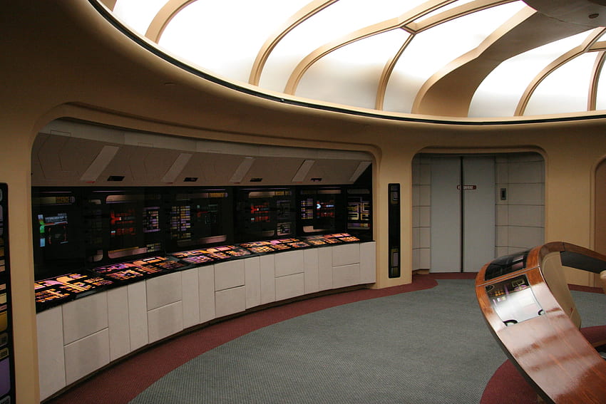 Fernsehbrücken Uss Enterprise Star Trek Die nächste Generation - Star Trek Uss Enterprise D Bridge HD-Hintergrundbild