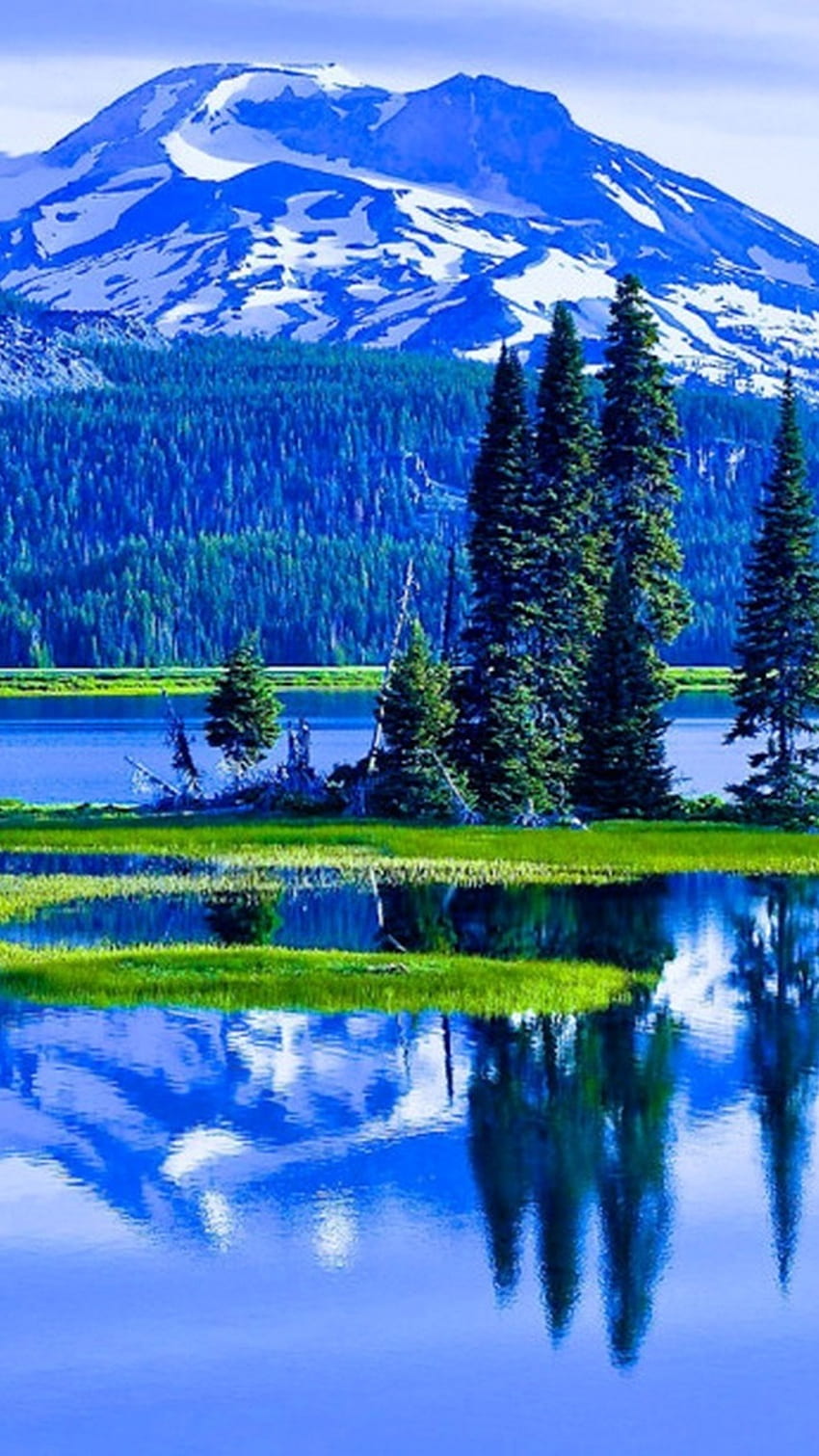 Natureza bonita, montanha azul Papel de parede de celular HD