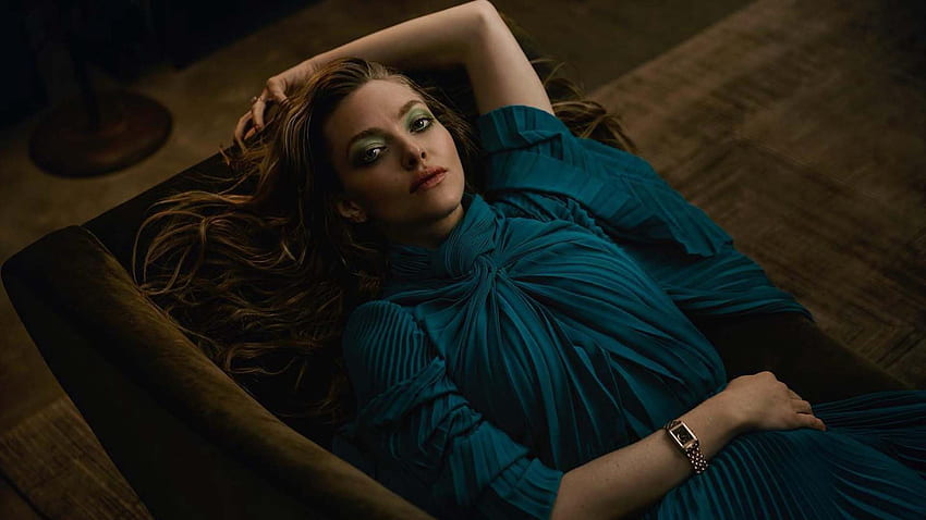 Actress Amanda Seyfried Is Lying Down On Couch Wearing Blue Dress Girls HD wallpaper