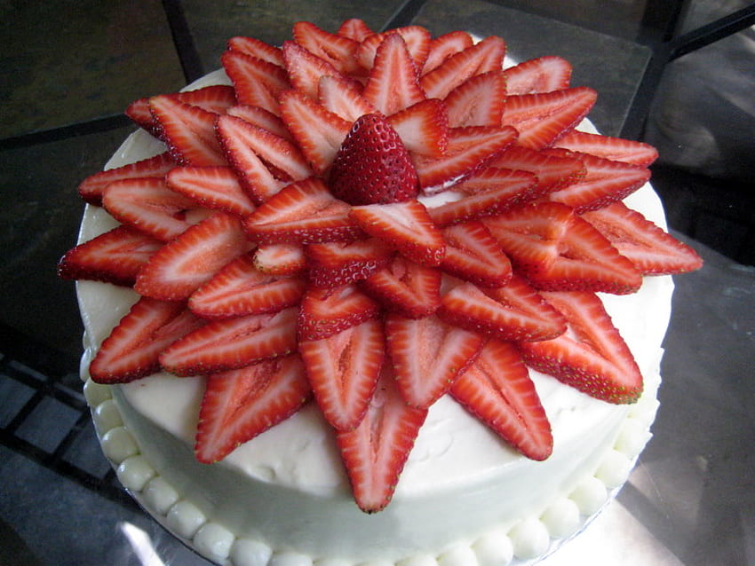 Strawberry Cake, strawberry, beautiful, cake, cream HD wallpaper