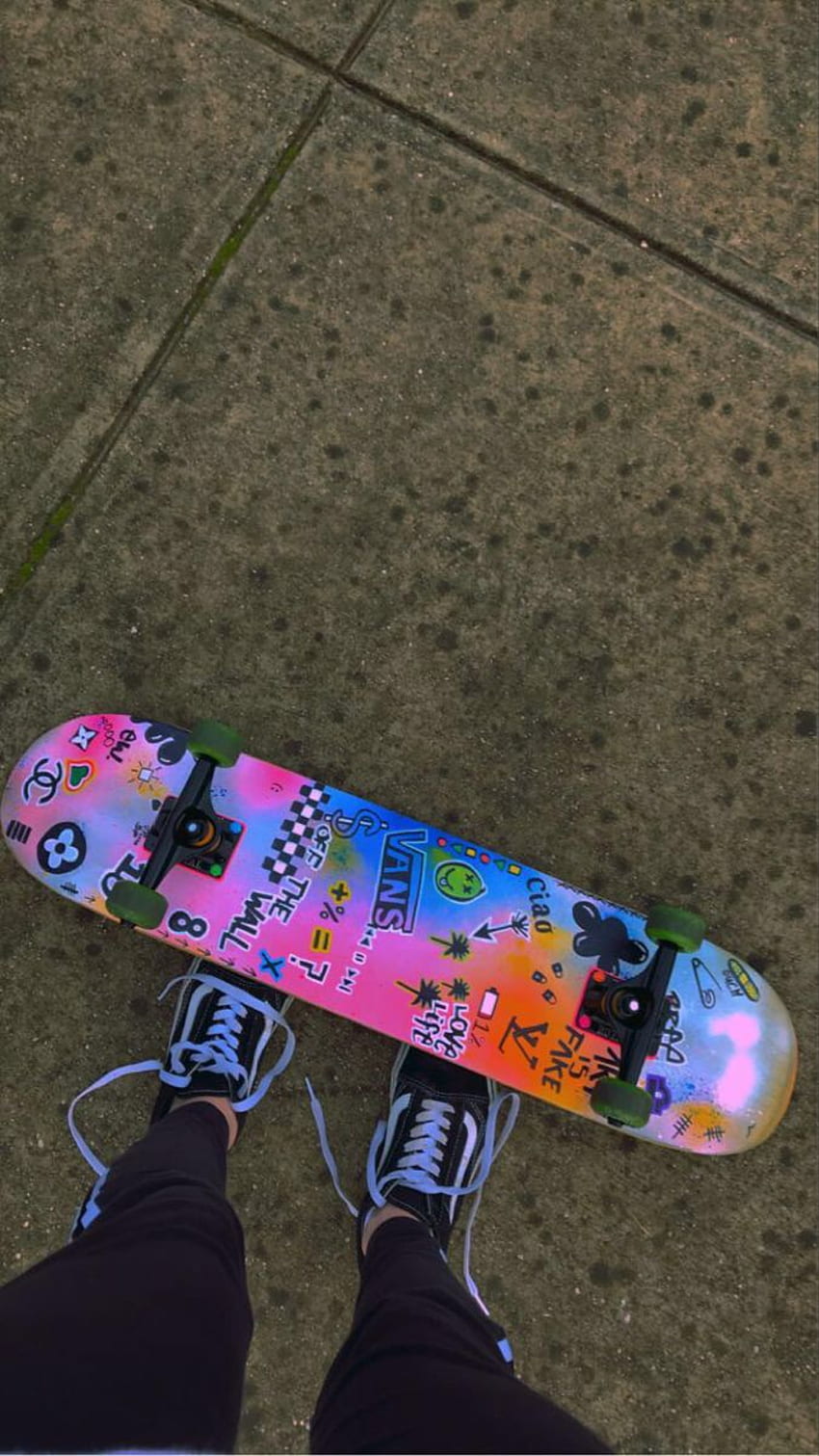 Skateboard Aesthetic Girl Wallpapers  Wallpaper Cave