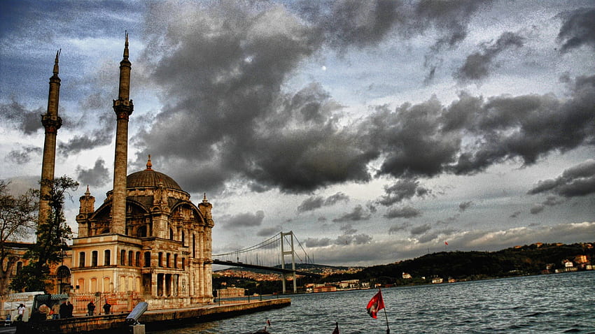 moschea su una baia a istanbul, città, moschea, baia, nuvole, ponte Sfondo HD