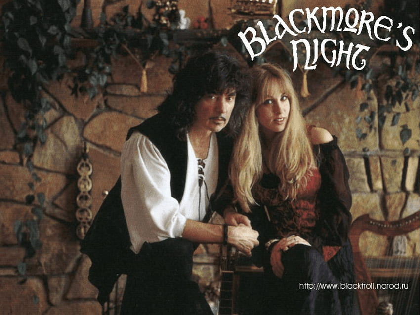 Ritchie Blackmore est une légende de la guitare. Maintenant, il fait de la belle musique néo-classique avec sa femme dans le groupe Blackmore's Nig. La nuit de Blackmore, la nuit, la belle voix Fond d'écran HD