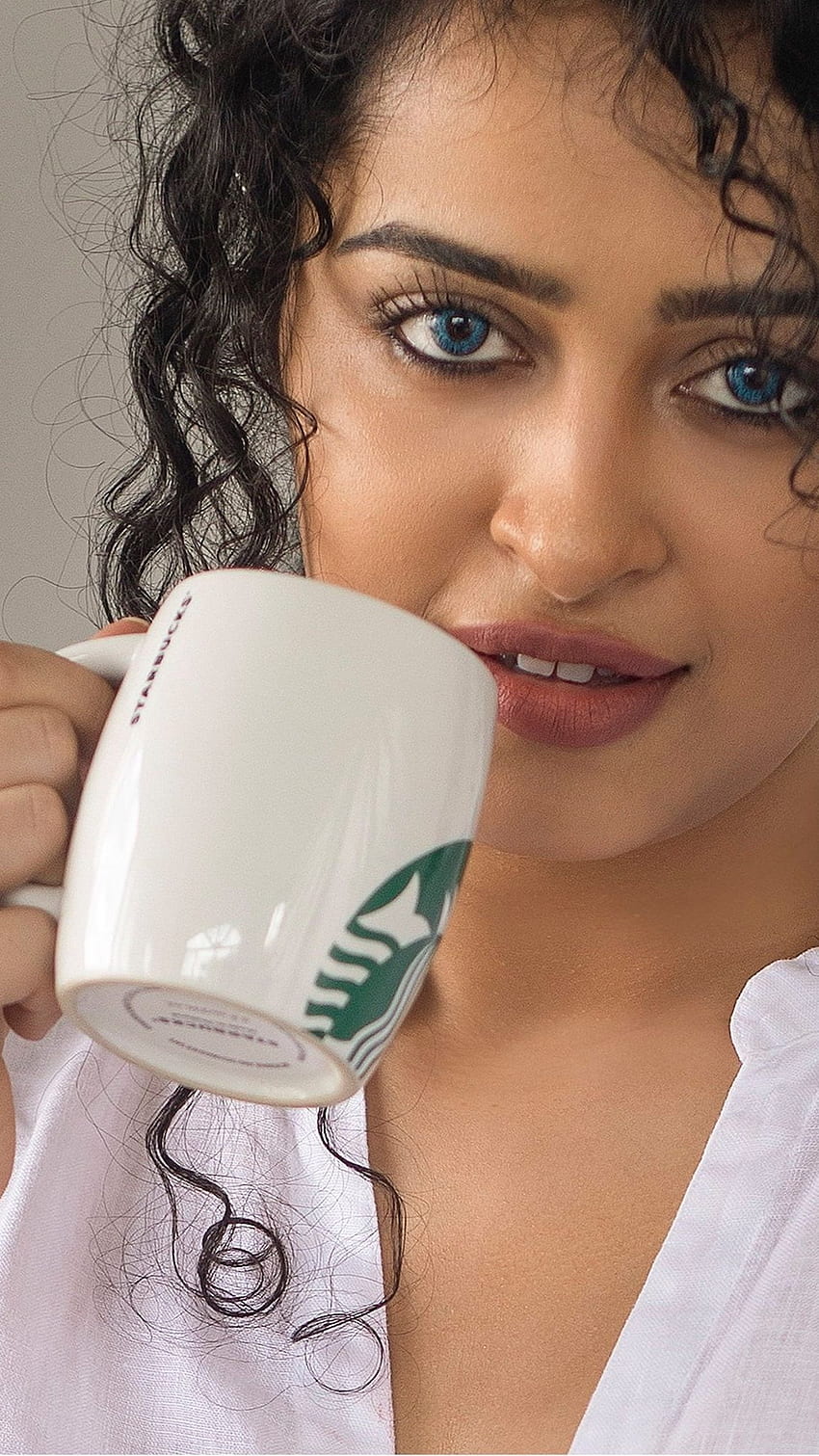 Apsara Rani, Model, Telugu-Schauspielerin HD-Handy-Hintergrundbild