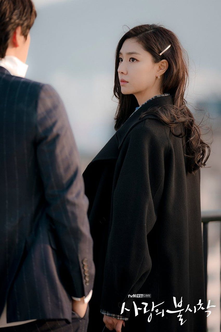 Crash Landing on You (사랑의 불시착) Coreano - Drama - HanCinema - O banco de dados de filmes e dramas coreanos em 2020. Filmes de drama coreano, Seo ji hye, drama coreano Papel de parede de celular HD