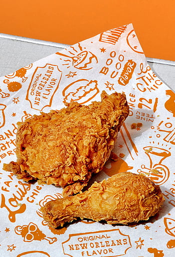 Popeyes famous chicken sandwich coming to Canadian outlets in September ...