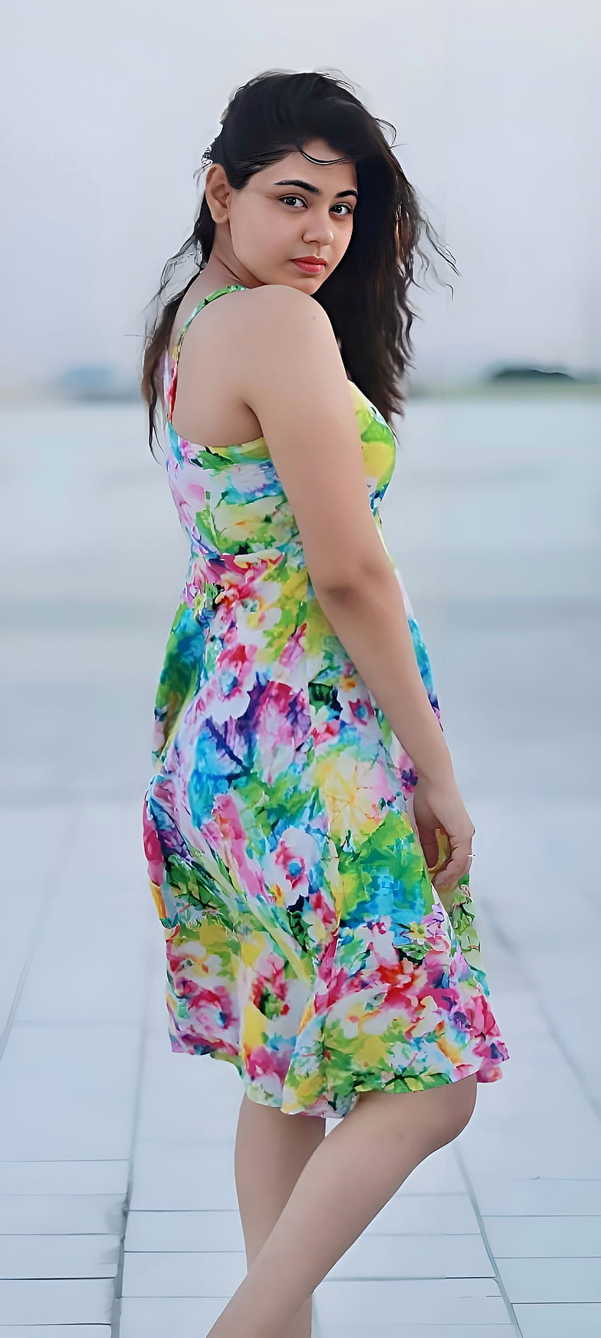 Gadis cantik, gaun, rambut, India wallpaper ponsel HD