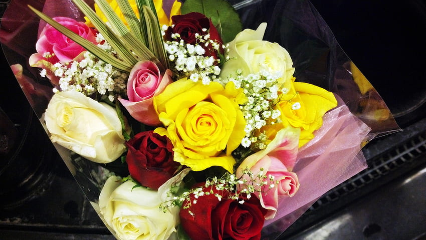 Spring Bouquet, pink roses, spring flowers, red roses, spring, yellow roses HD wallpaper
