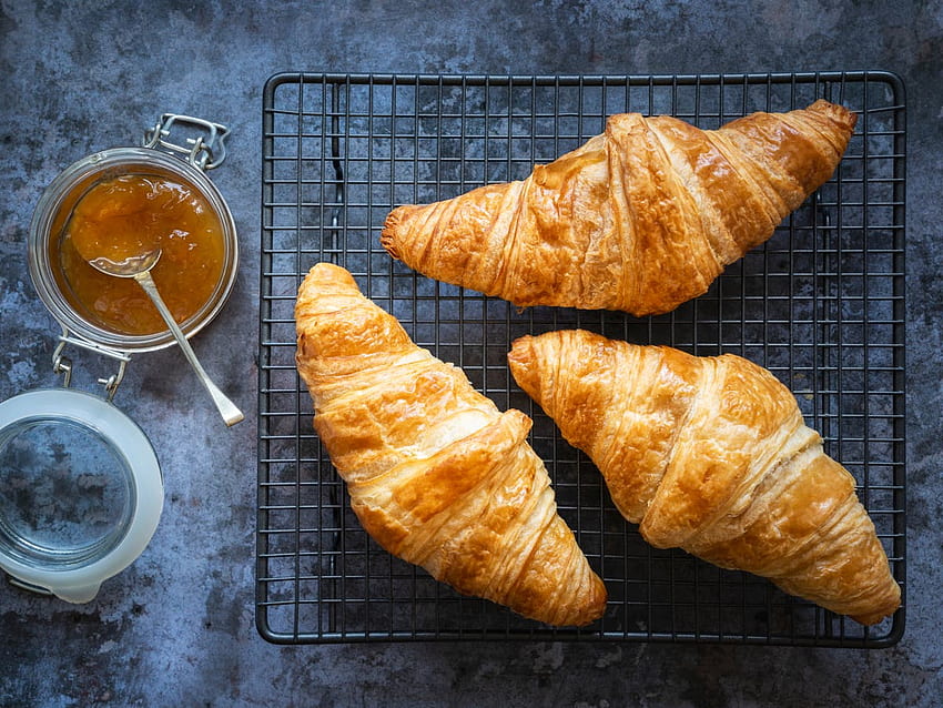 Przepis na croissanty: idealne, kruche wypieki za każdym razem, prosty croissant Tapeta HD
