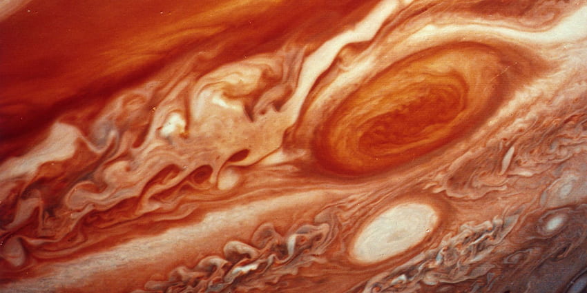 Jupiter's red spot is hotter than the hottest lava on Earth HD wallpaper