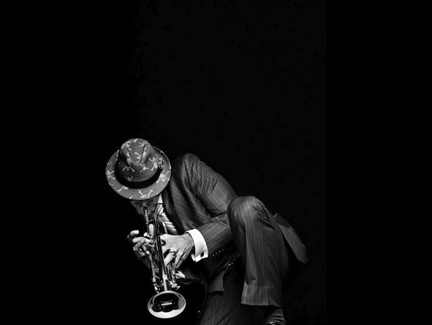 Човек тромпет, музика, мъж, черно и бяло, тромпет, джаз HD тапет